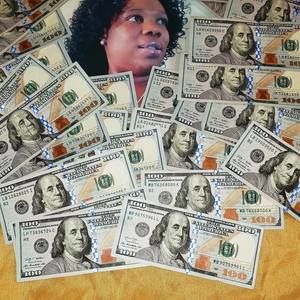 Meet your Posher, Cassandra